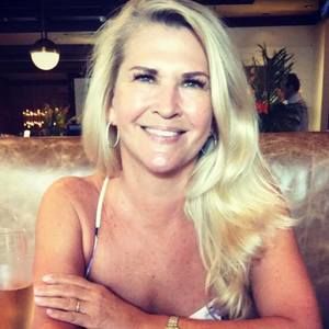 Meet your Posher, Janet